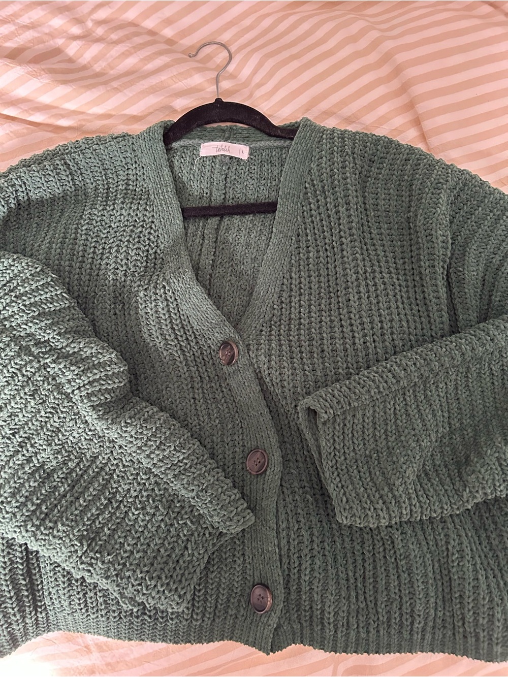 Shop Talulah Buttoned Cardigan - Picture 2 of 2